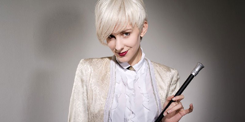 Lisa Eckharts Lebensgefährten: Spekulationen und die Wahrheit Lisa Eckharts Lebensgefährten: Spekulationen und die Wahrheit